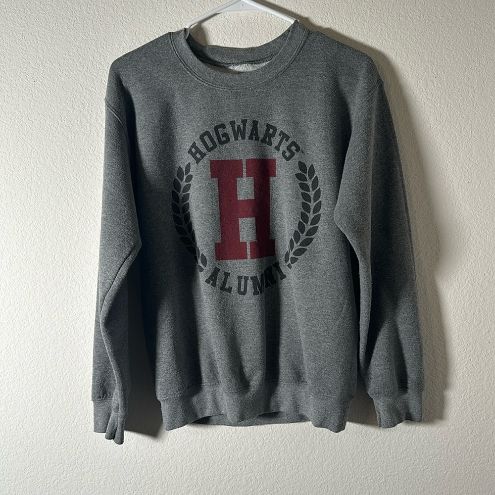 Harry Potter Hogwarts Alumni Sweatshirt Size S Gray Varsity